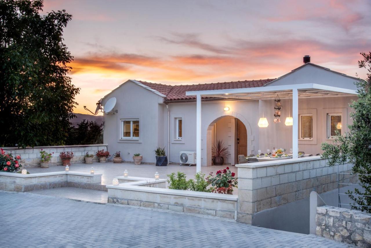 Villa Chrysallis With Heated Pool Georgioupoli Exterior foto